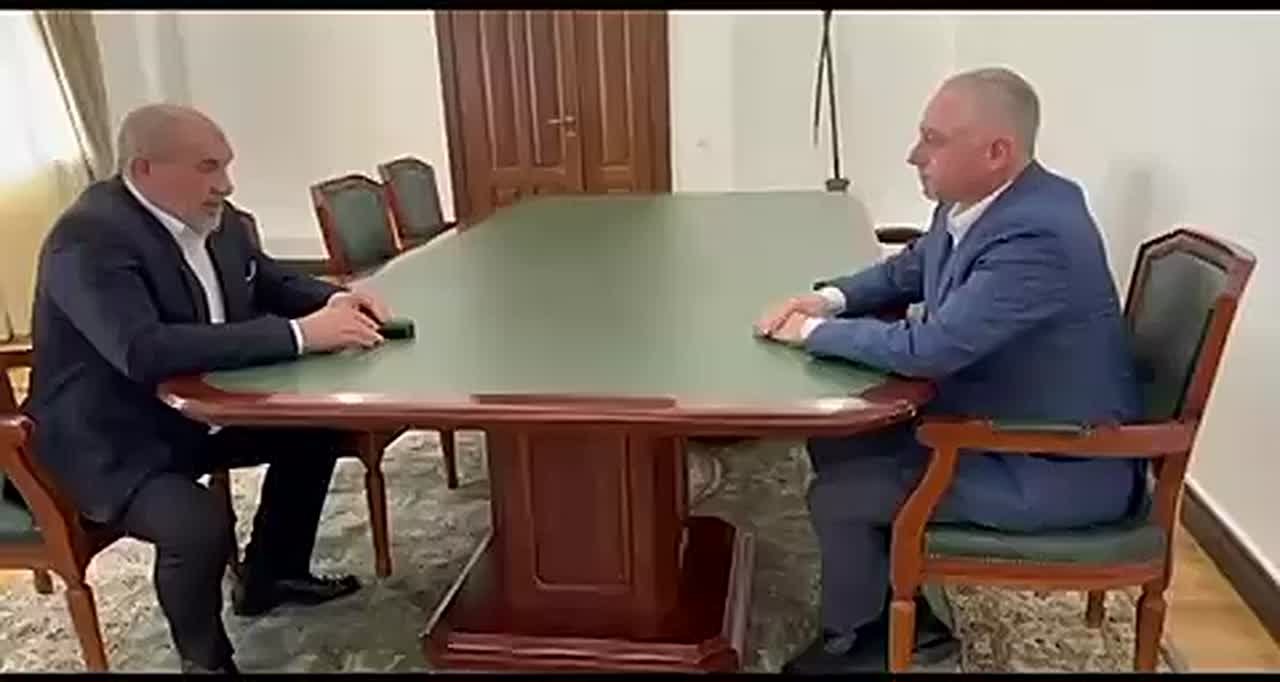 Бадру Гунба наградили медалью "Честь выше жизни"