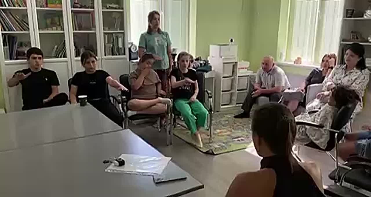 РУСДРАМ, фонд "Ашана" и академия "Хурма" совместно поставят инклюзивный спектакль в рамках проекта "Искусство без границ"