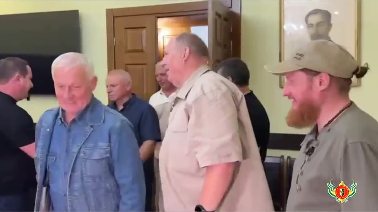 Вице-премьер, министр внутренних дел Роберт Киут встретился с ветеранами спецподразделений СССР – непосредственными участниками легендарной операции по освобождению Сухумского СИЗО, подвигу, который вошел в историю как..