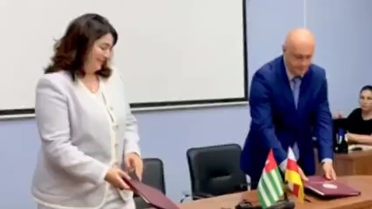 Подписание «Меморандума о сотрудничестве» между Конституционным судом Республики Абхазия и Верховным судом Республики Южная Осетия состоялось в Цхинвале