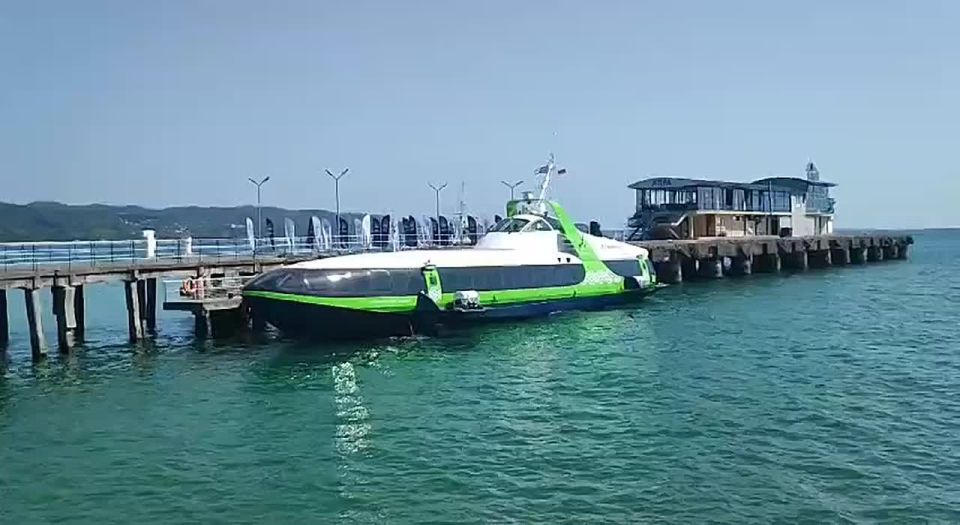 Скоростное судно "Комета" совершило первый регулярный рейс из Сочи в Сухум