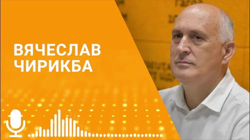 Для развития и изучения абхазского языка можно использовать мировой опыт, считает ученый-лингвист, директор ЦСИ при президенте Абхазии Вячеслав Чирикба