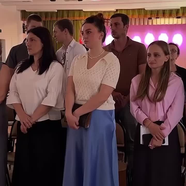 Министр просвещения Абхазии Хана Гунба и и.о. ректора Северо-Кавказского федерального университета Татьяна Шебзухова посетили Сухумскую школу №4, где стартовали курсы повышения квалификации для учителей физики