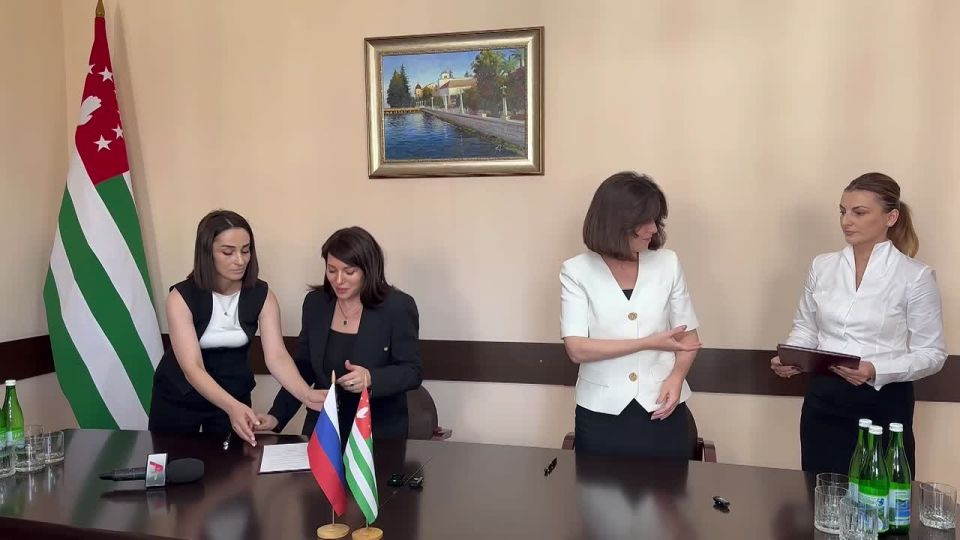 Министерство просвещения Абхазии и Северо-Кавказский федеральный университет подписали в Сухуме соглашение о сотрудничестве