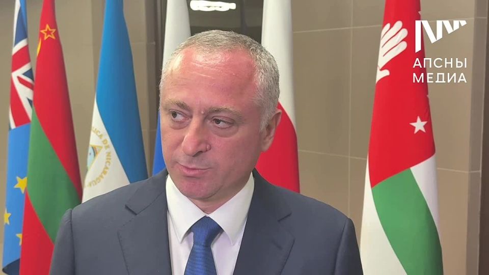 Президент Абхазии Бадра Гунба подвел итоги участия абхазской делегации в I международном экономическом форуме "Южная Осетия