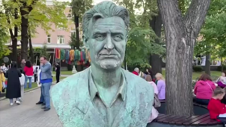 Фестиваль абхазской культуры "Апсны" завершился в московском саду Эрмитаж