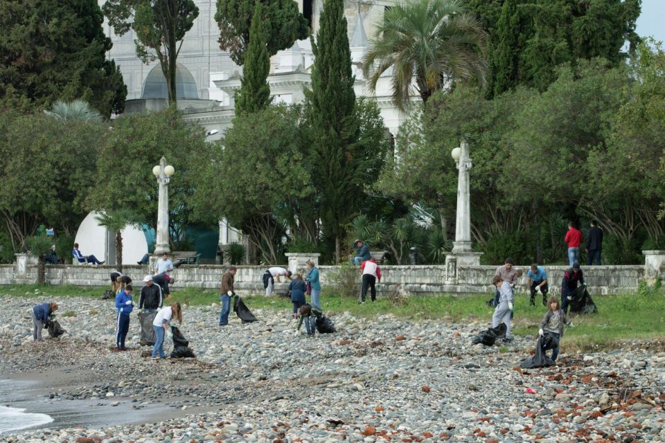 "Команда Абхазии" призвала граждан страны принять участие в субботнике 26 сентября