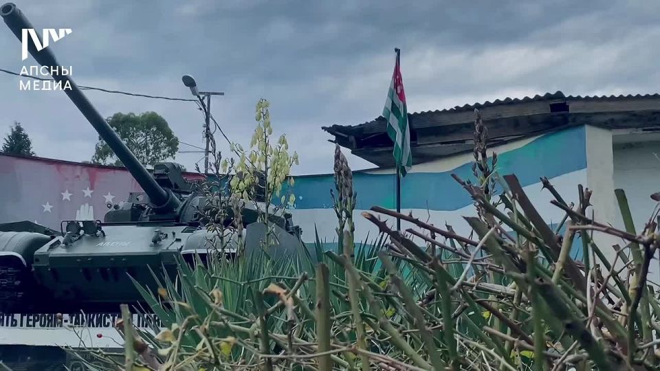 Гибель экипажа танка 04. Экипажу был дан приказ идти вперед