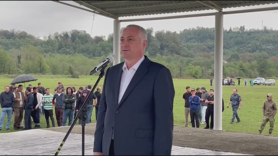 Асны Аынарра Ахада Бадра Гынба иахьа ихы алаирхит Аиааира амш иазкны Мы аыан имаысуаз аырыра