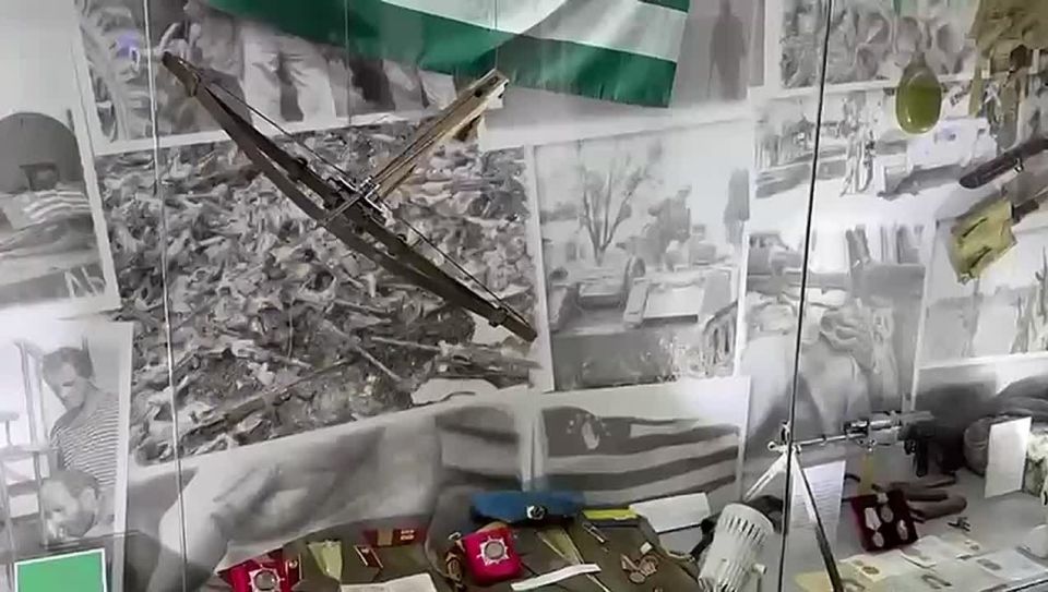 Бадра Гунба и Сергей Кириенко посетили Госмузей Боевой Славы имени Владислава Ардзинба