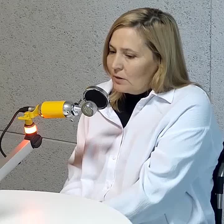 Сотрудники ж/д и автовокзалов в Абхазии пройдут обучение по оказанию помощи людям с ограниченными возможностями здоровья, сообщила в эфире радио Sputnik советник губернатора Пензенской области по делам инвалидов и доступной..