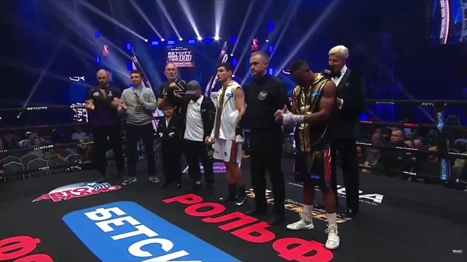 Боксер из Абхазии Харитон Агрба одержал победу над чемпионом Африки по версии WBO Чарльзом Шинимой