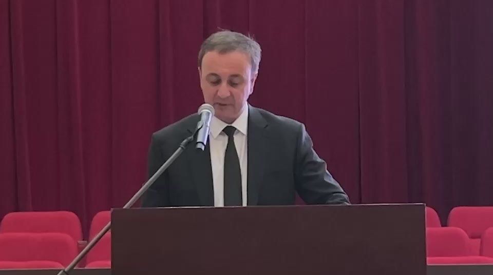"Форум "Команда Абхазии" объединил нас для важного диалога, диалога о настоящем и будущем страны", — заявил премьер-министр Абхазии Владимир Делба