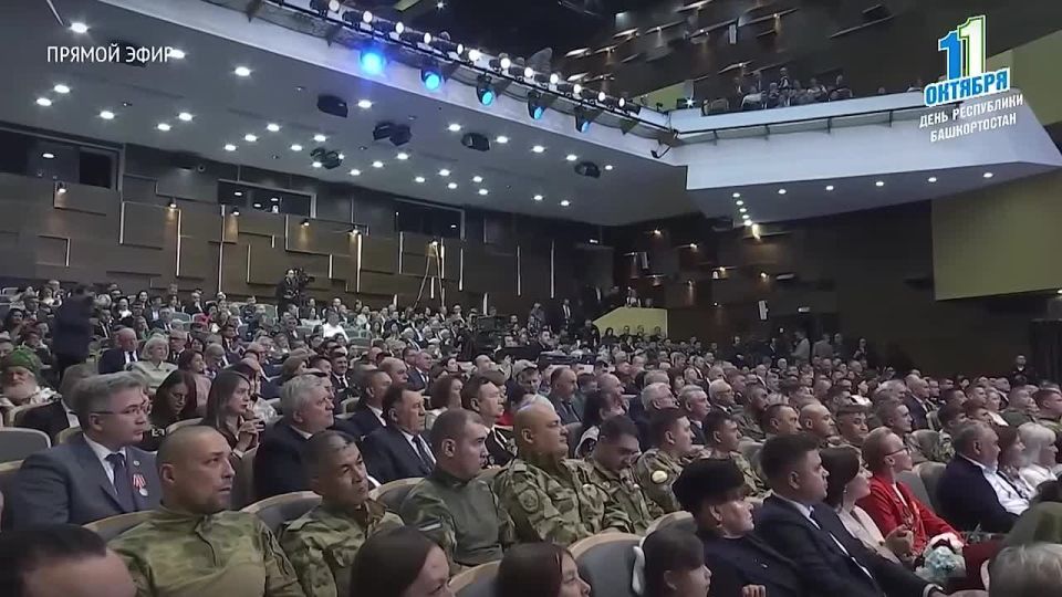 Президент Абхазии Бадра Гунба поздравил Главу Башкортостана Радия Хабирова и всех жителей республики с Днем Республики