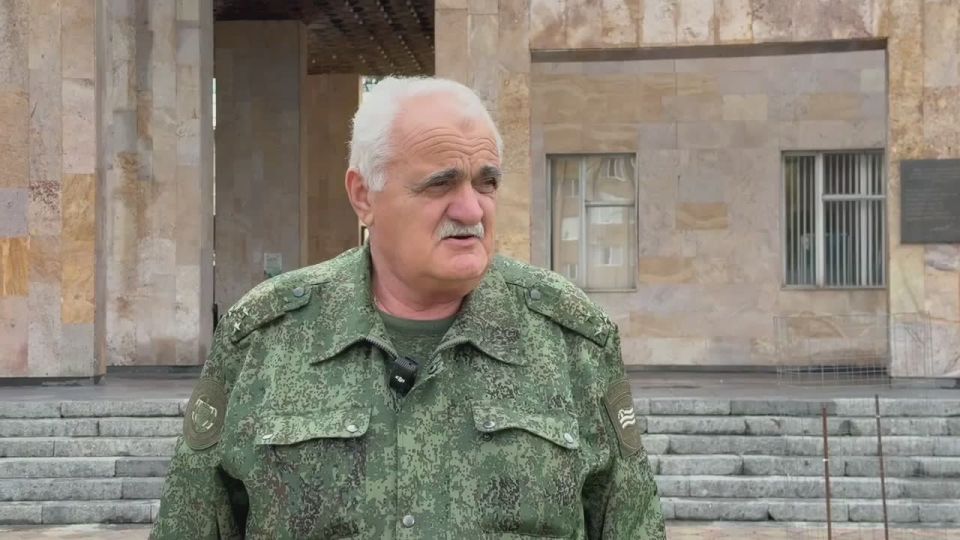 Военный комиссар Очамчырского района Дмитрий Ласурия прокомментировал, как проходят военные учения в районе