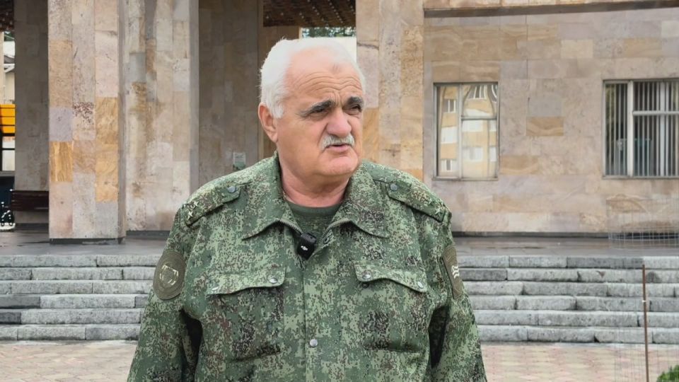 Военный комиссар Очамчырского района Дмитрий Ласурия рассказал о том, как проходят военные учения