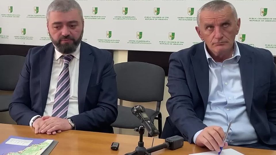 Одна из причин создания единого реестра отелей Абхазии — возможность защитить туристов от мошенников, продающих липовые путевки, сообщил Астамур Логуа