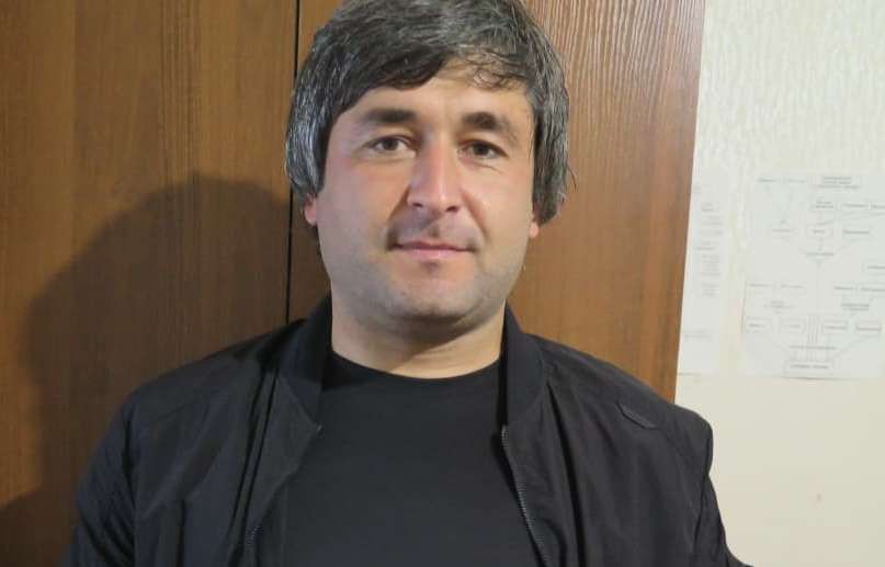 Уроженец с. Хыпста Гудаутского района Цимцба Алхас Леонидович, 1990г.р. привлечен в качестве обвиняемого по уголовному делу, возбужденному по признакам преступления, предусмотренного ч. 1 ст. 217 и ч. 1 ст. 164 УК РА