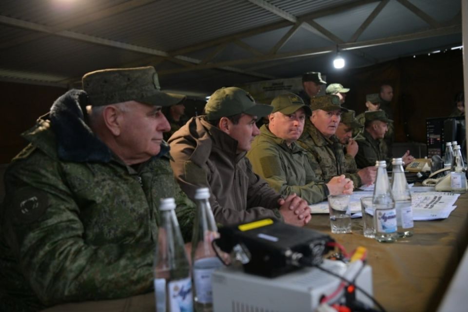 Завершилась активная фаза двусторонних оперативно-тактических учений Вооруженных сил Абхазии, сообщает Минобороны РА