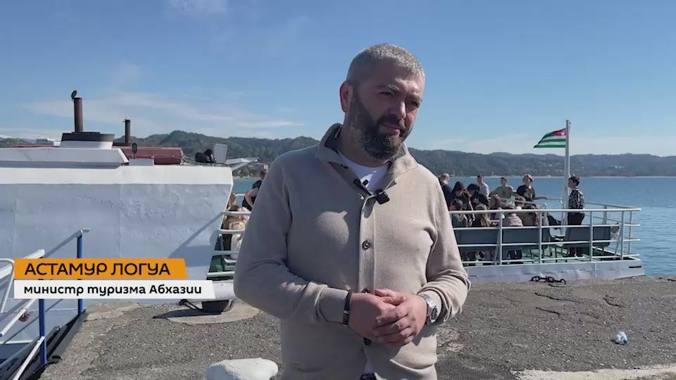 Дети из Курской и Белгородской областей отправились в морской круиз по акватории Сухума