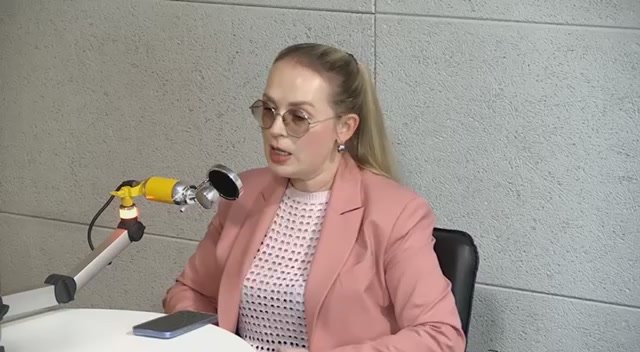 Мнение граждан по поводу самореализации в Абхазии сильно зависит от уровня доходов, рассказала в эфире радио Sputnik доцент факультета политологии МГУ Мария Филь