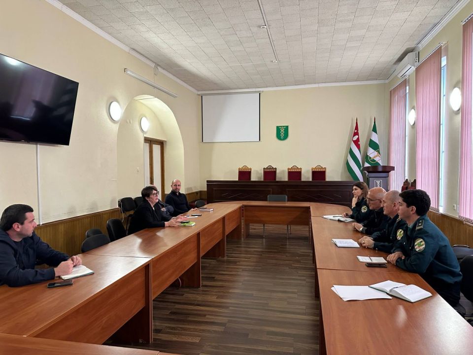 Вопросам, связанным с экспортом цитрусовых, посвящались рабочие встречи в ГТК с предпринимателями, занятыми в сфере внешнеэкономической деятельности