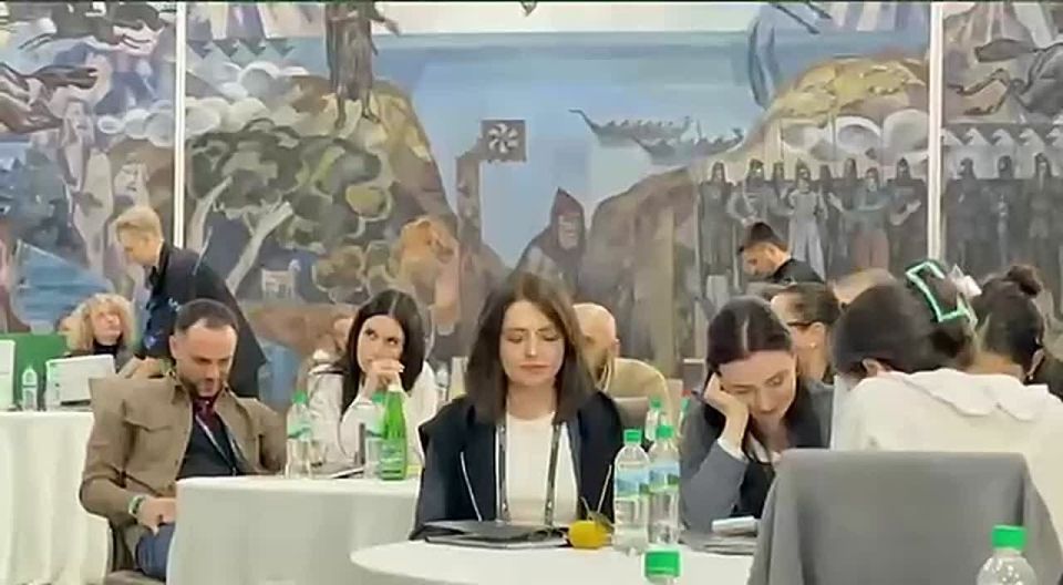 Новые независимые медиа-бренды будут созданы по итогам проекта "Новые медиа Абхазии", отметил гендиректор АНО "Диалог" Владимир Табак, выступая перед участниками модуля