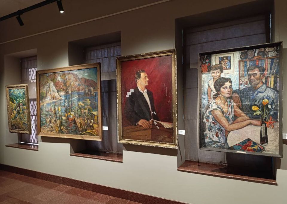 Сотрудники представительства Россотрудничества в Абхазии посетили Национальную картинную галерею