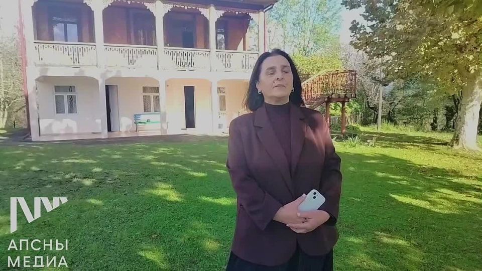 В школах республики проходит Неделя абхазского языка