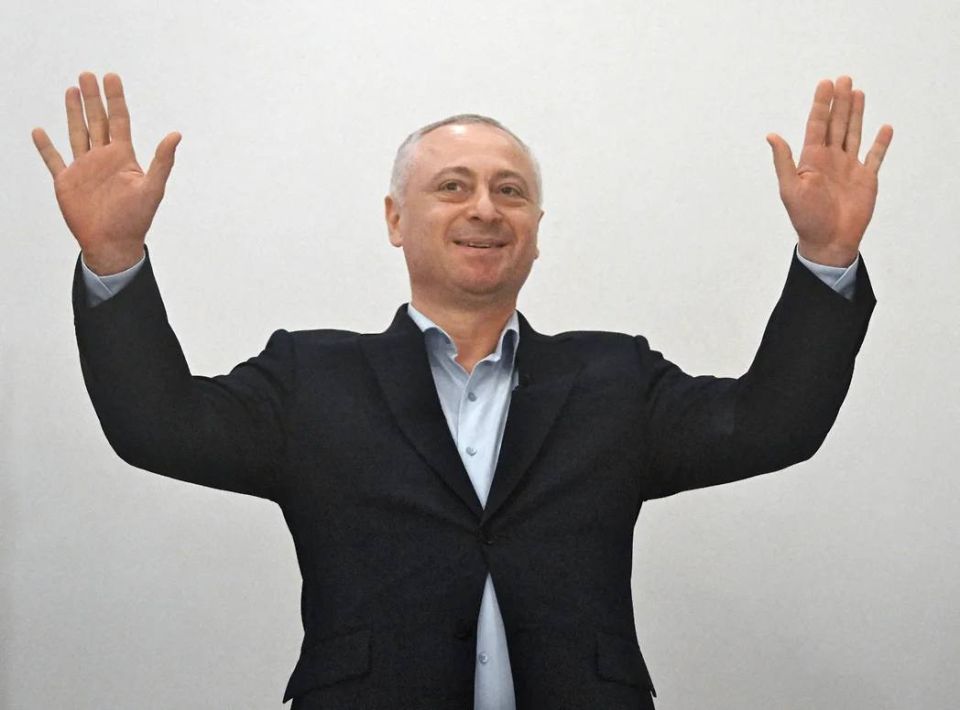 Президент Абхазии призвал самарских артистов чаще приезжать в республику