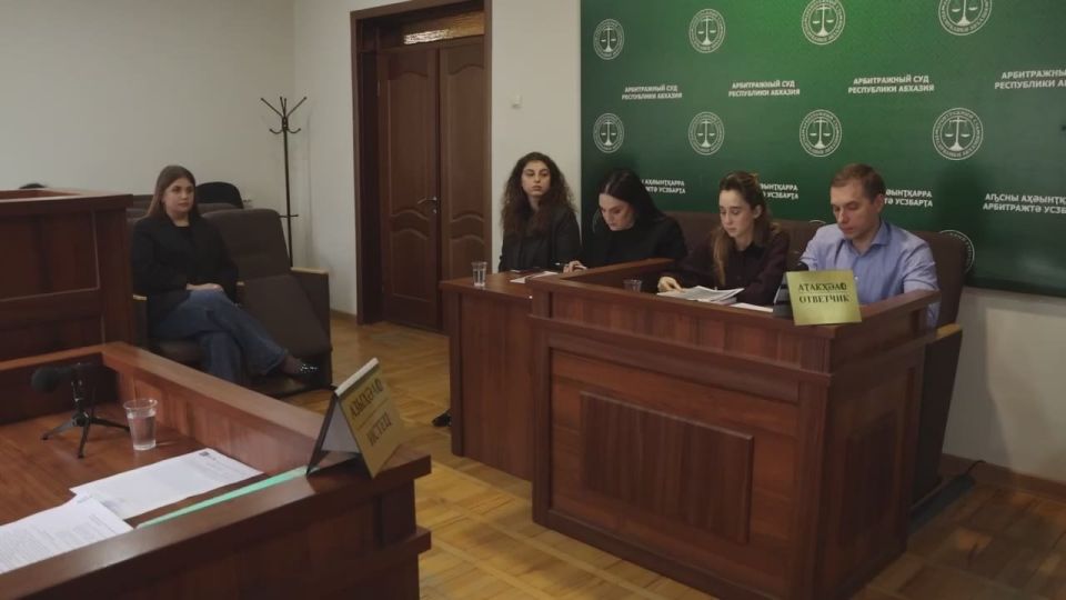 Продолжаются разбирательства по поводу отказа РУП «Абхазская железная дорога» оплатить договор поставки 2019 года ООО «СП Путь-А» двух электропоездов