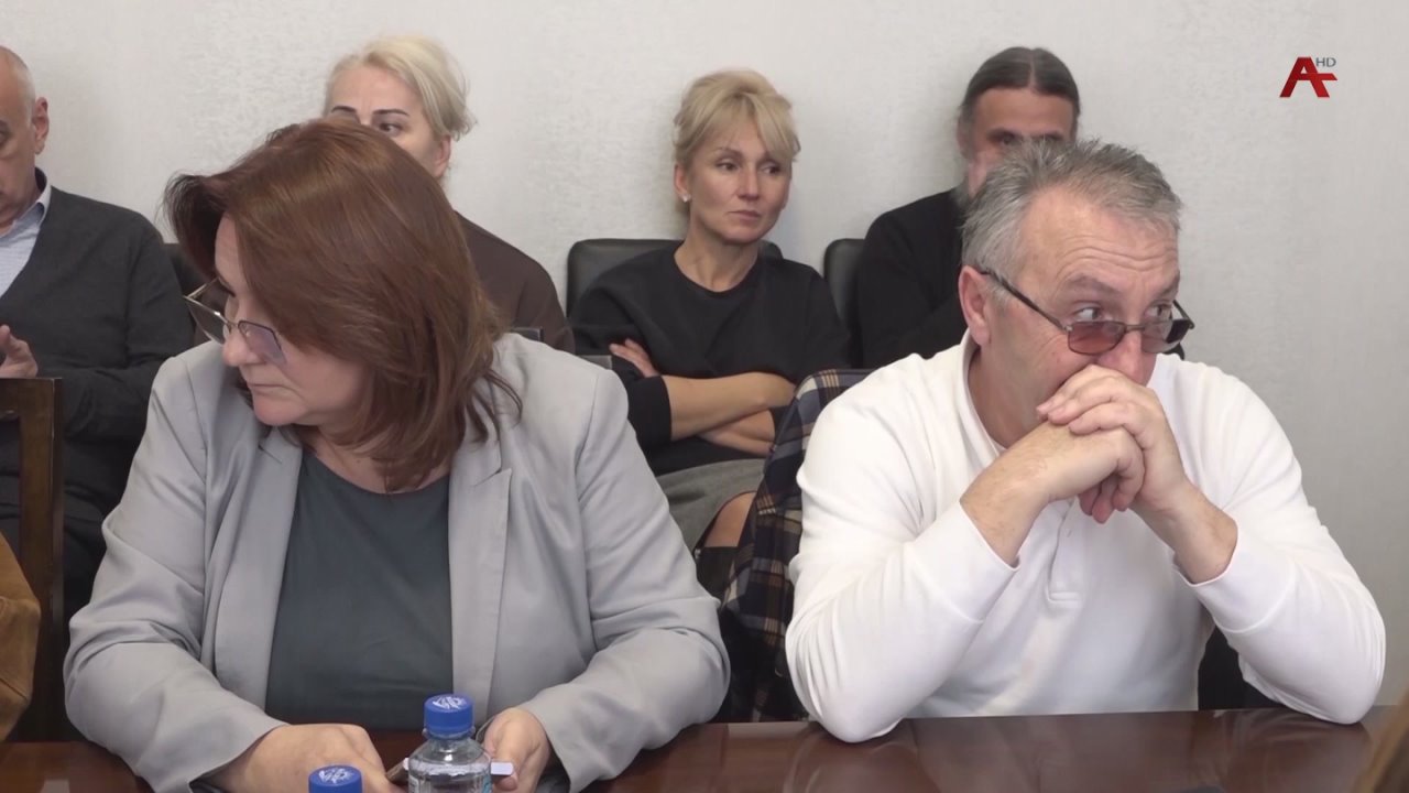 Реконструкция набережной Диоскуров стала главной темой заседания Градостроительного совета, в работе которого принял участие мэр столицы Тимур Агрба