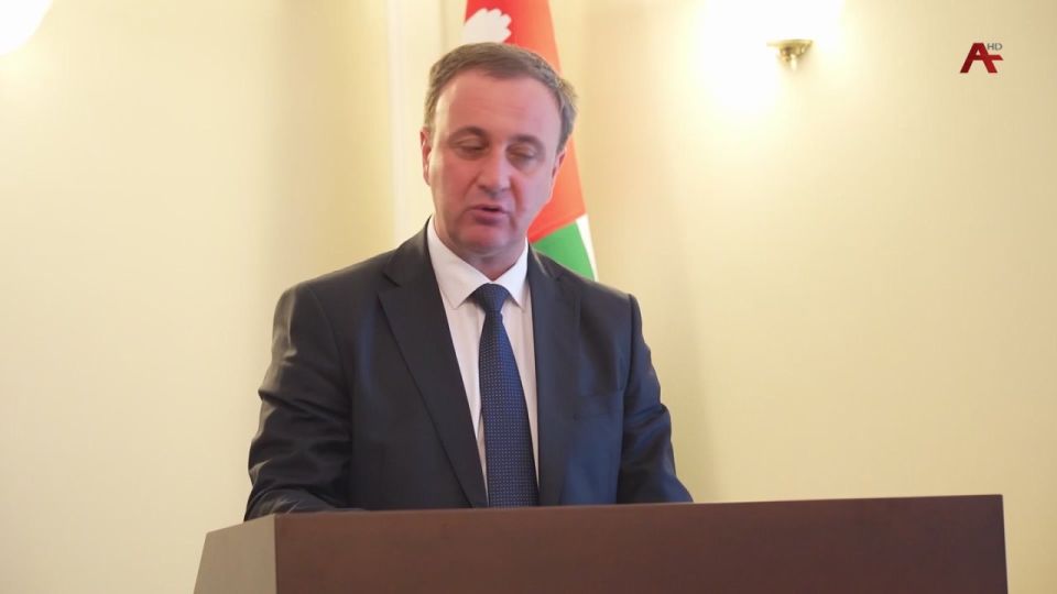 30 октября свой профессиональный праздник отмечают деятели науки, все, кто причастен к научному процессу