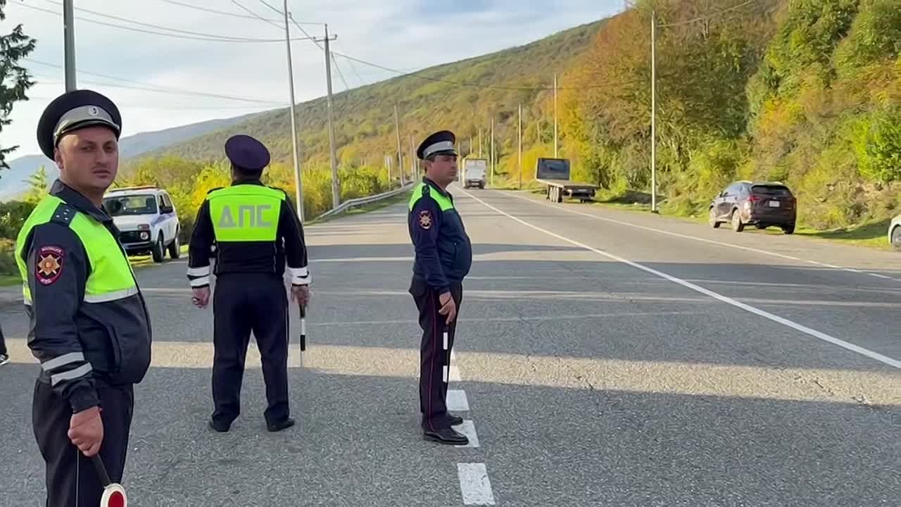 Начальник УГАИ МВД Дамей Авидзба обратился к участникам дорожного движения с призывом соблюдать правила безопасности на дорогах