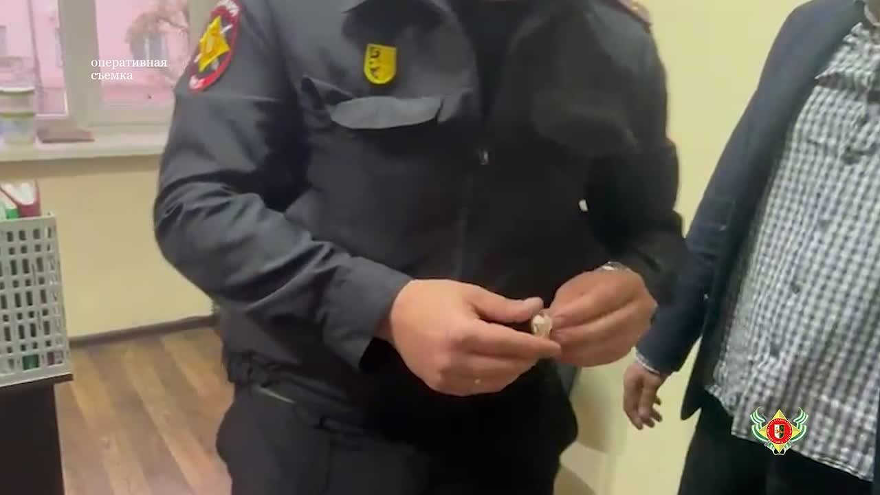 У жителя г. Сухум изъято незаконно хранимое оружие и наркотическое средство