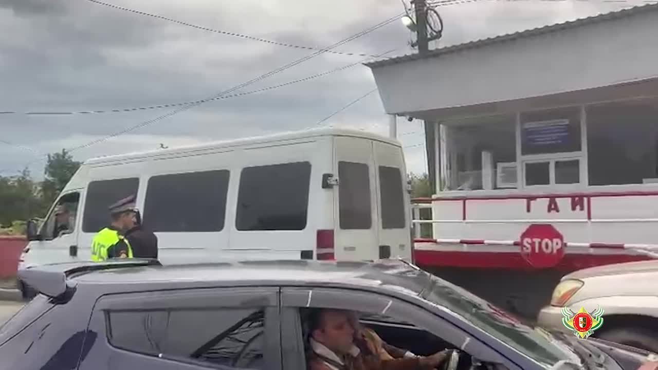 Сотрудники Госавтоинспекции продолжают специальные рейдовые мероприятия по выявлению лиц без права управления автотранспортом, нетрезвых водителей, а так же тех, кто скрывает свое состояние, отказываясь от медицинского..