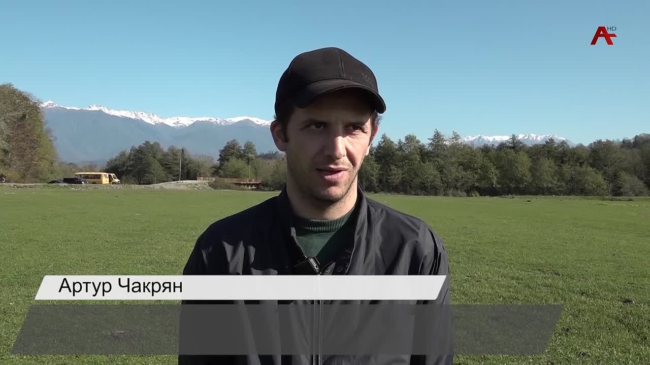 Сегодня мы принимаем поздравления от коллег, друзей, руководителей различных министерств и ведомств