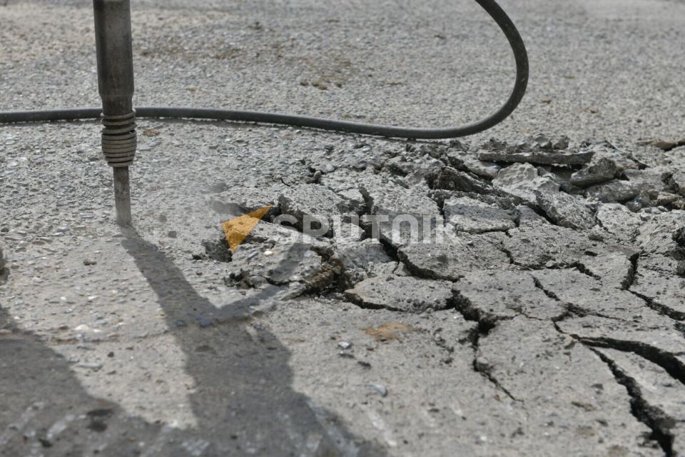 Начался полномасштабный ремонт улицы Басария в Сухуме