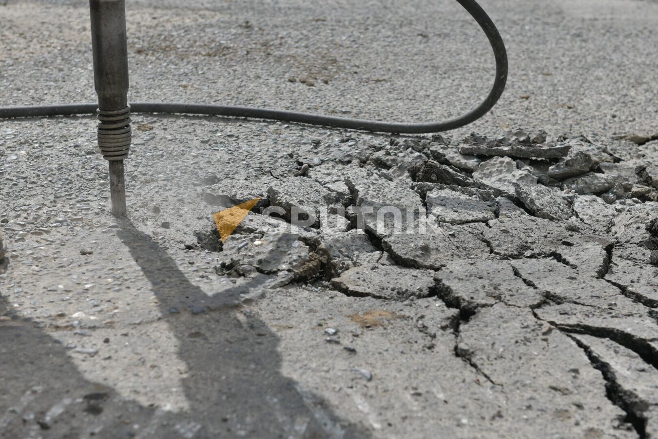 Начался полномасштабный ремонт улицы Басария в Сухуме