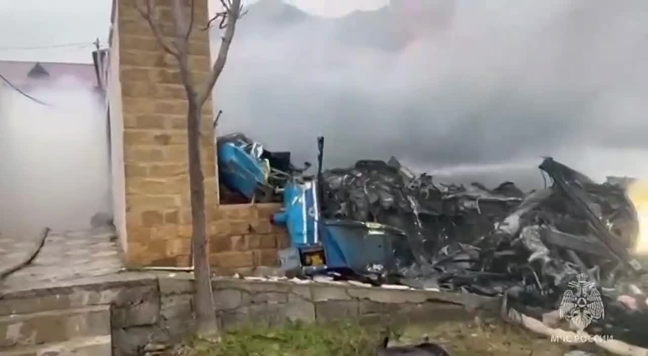 Четыре человека погибли при крушении вертолета в Дагестане