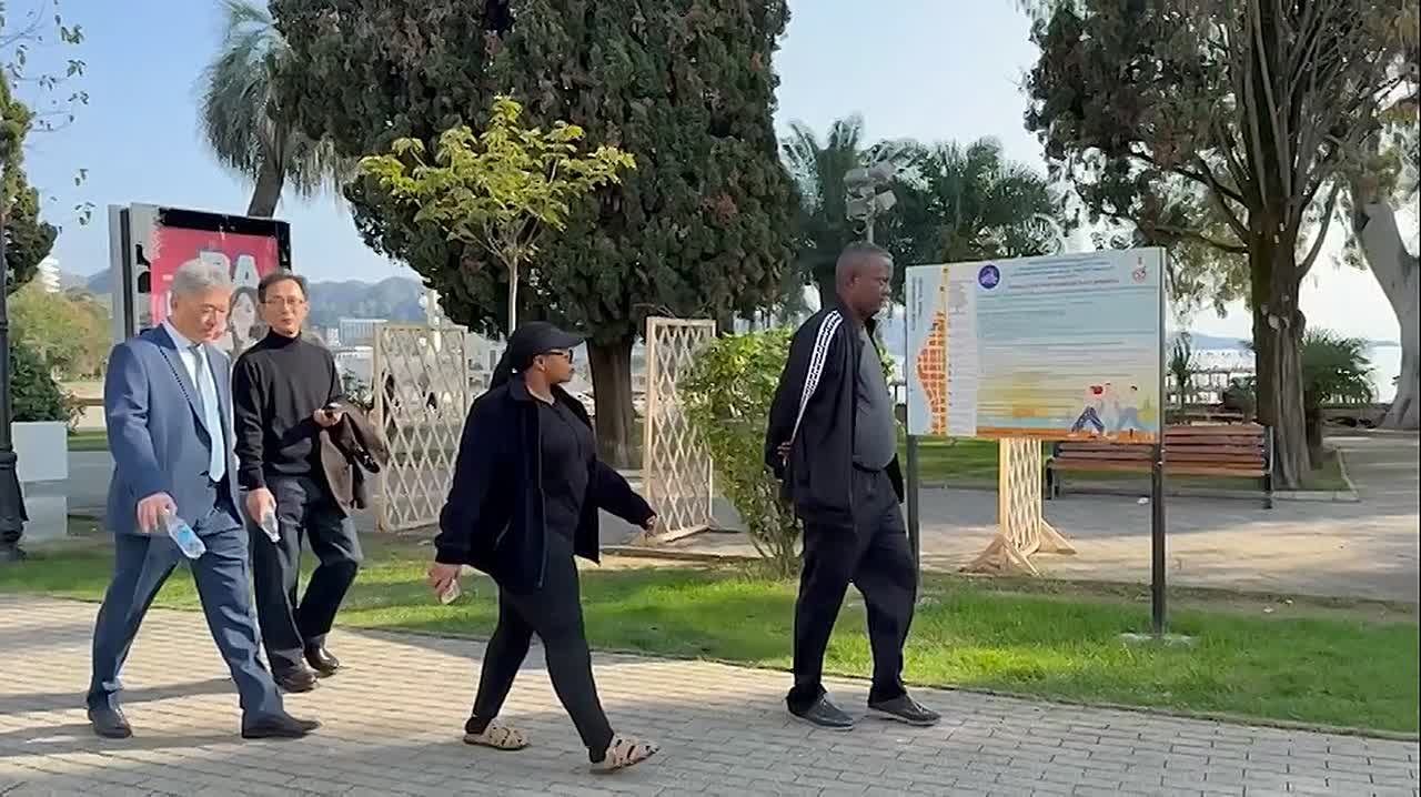 Международные эксперты-участники конференции "Выборы в многополярном мире" высоко оценили абхазскую кухню