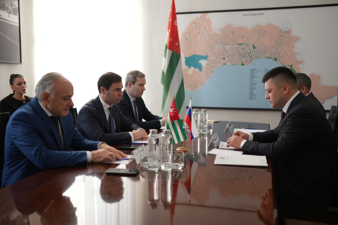 Тимур Агрба встретился с делегацией, возглавляемой главой городского округа Уфа Ратмиром Мавлиевым