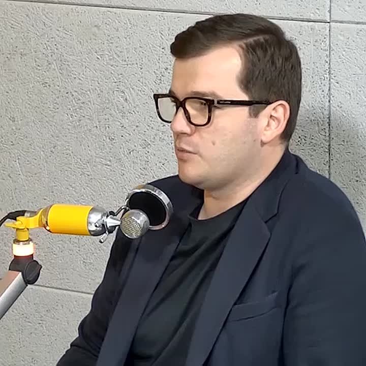 Доверие к новому поколению политиков в Абхазии растет, считает политолог Кан Тания