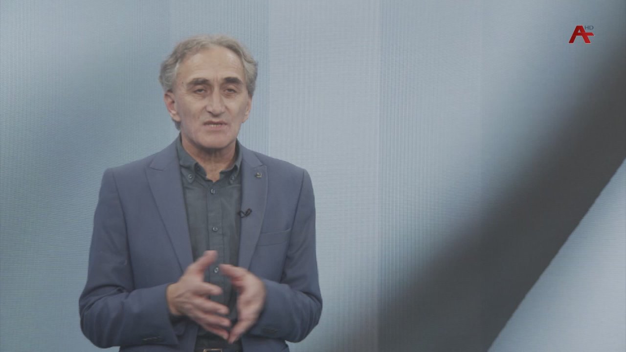 Анашыца излазгараз ала, ахаланапхгараарат усбараа рахь алхраа маысит ынч, уи рхы аладырхит алхраа маысразы иахаз алхыца рхыхьаара