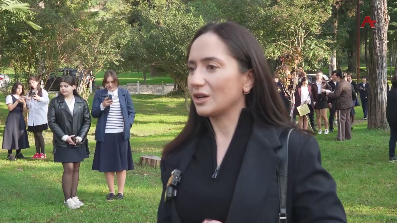 В СУХУМЕ ПОЯВИЛАСЬ АЛЛЕЯ ДОБРА