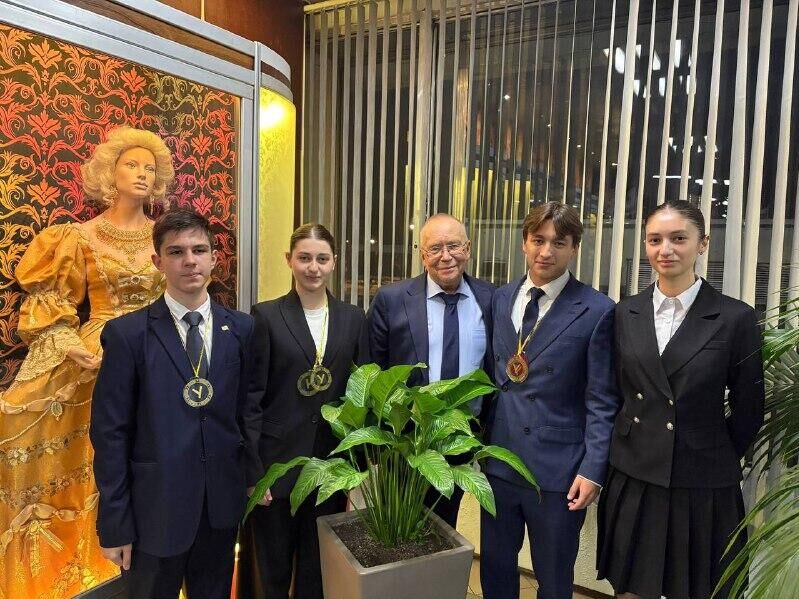 Школьница из Абхазии Валерия Бения вышла в полуфинал "Умницы и умники"