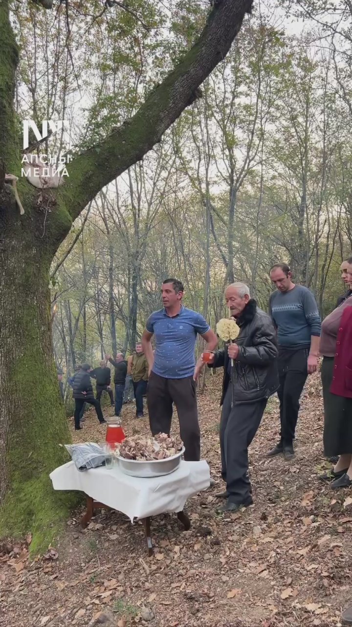 Мгыырха аыан Ажьиаа раацараы имаган Аџь ныара