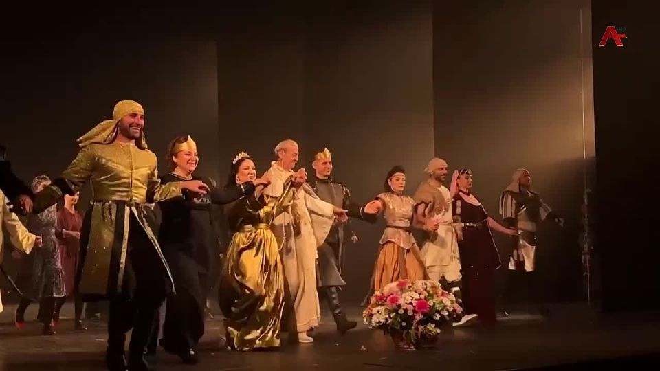 Ар амша рзы ааанырц агастрольа змоу асуа ынаррат драмат театр УФА инаргылеит аспектакль «Ахьты уасца»