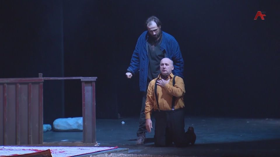 «Ахьча Махаз» ала Москва ихацыркхеит Фазиль Искандер ихь зху аынаррат аурыс драмат театр агастроль дуа