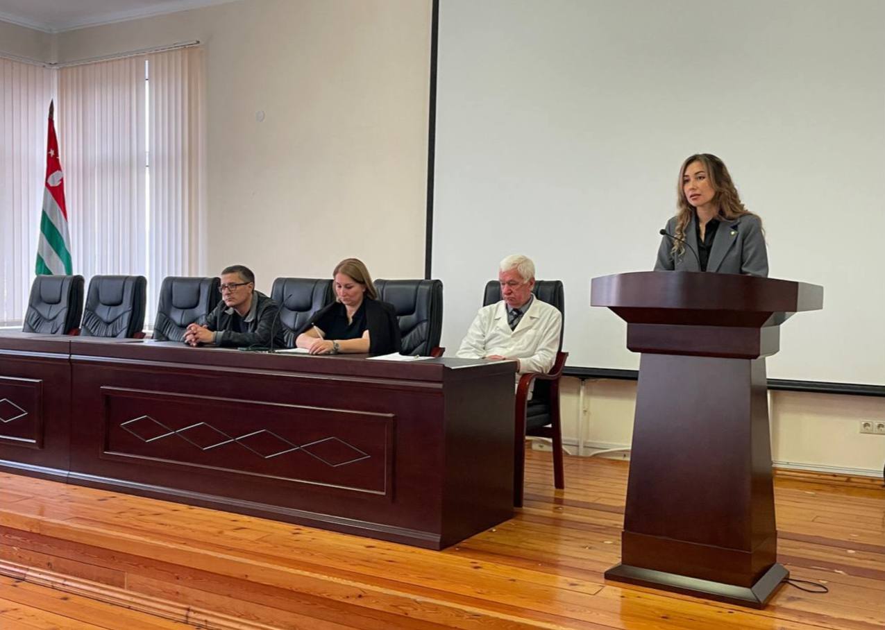 Консультация по участию в квотном отборе 2026/27 прошла в Республиканской больнице